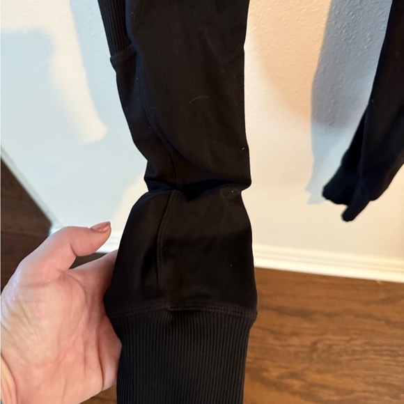 Athleta Black Leggings women’s size Medium Tall in Great condition - Picture 8 of 8